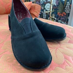 Women’s Black Slip-On Shoes, size 11